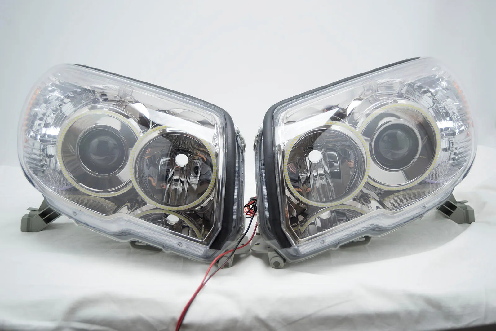 2006-09 Toyota 4Runner Sport Projector Headlights // ORACLE Plasma White Halos