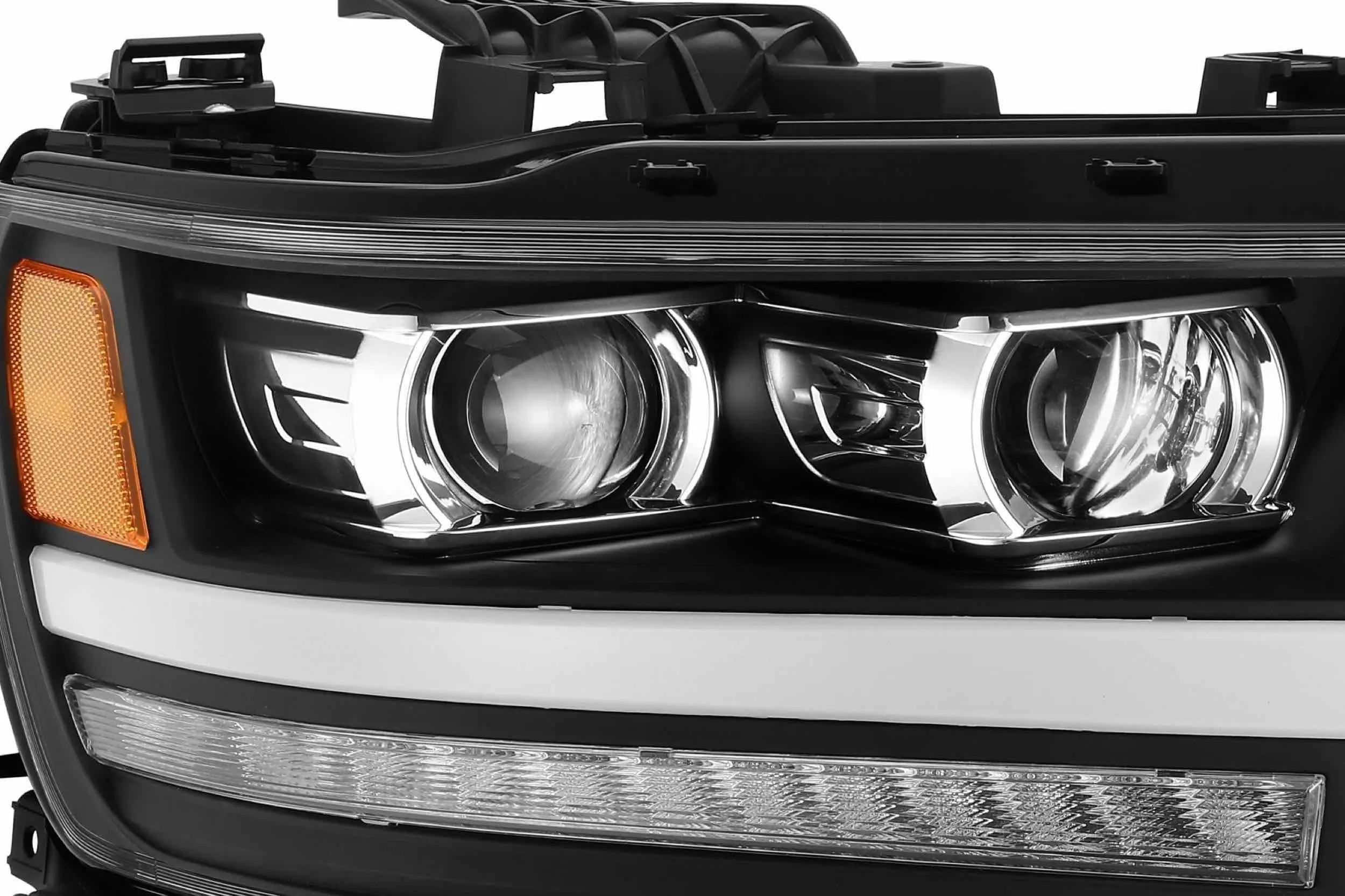 2019  Dodge Ram 1500 Luxx LED Headlights