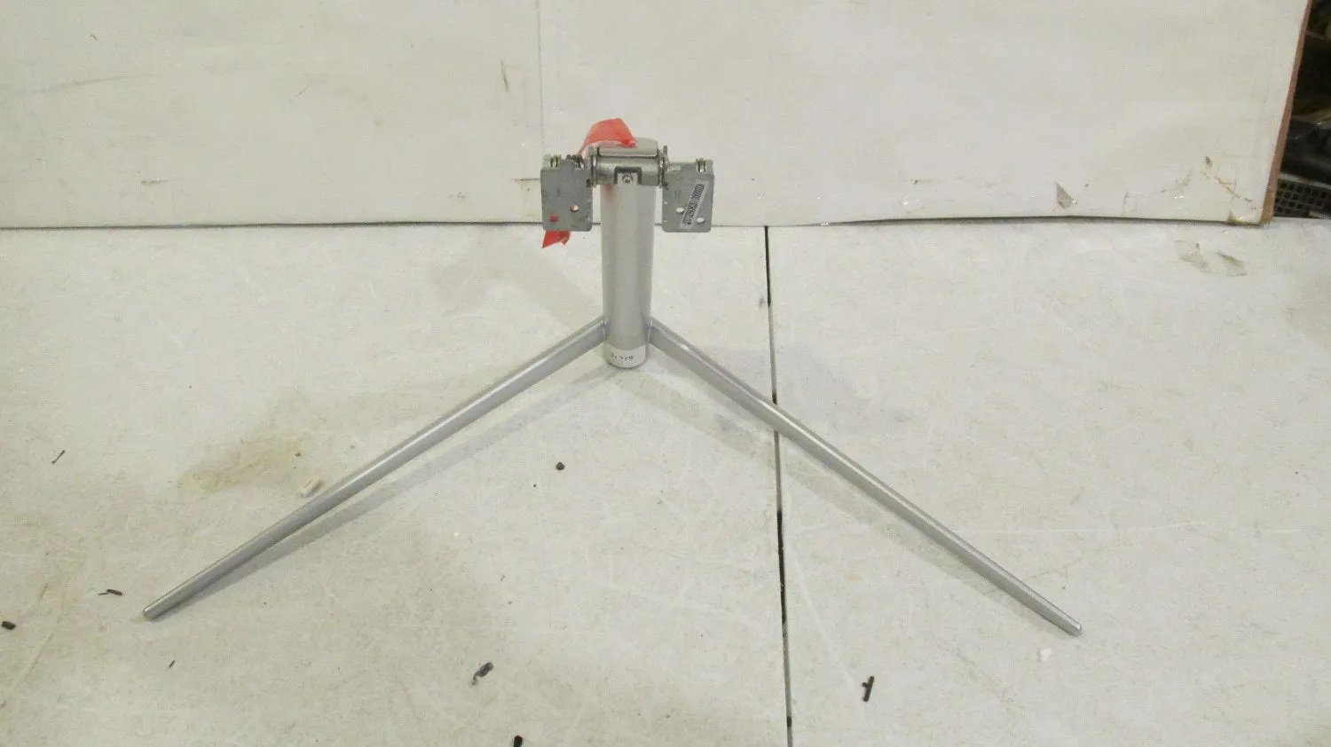 AOC C32V1Q TV STAND (base)