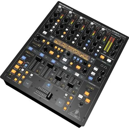 Behringer DDM4000 Digital Pro DJ Mixer