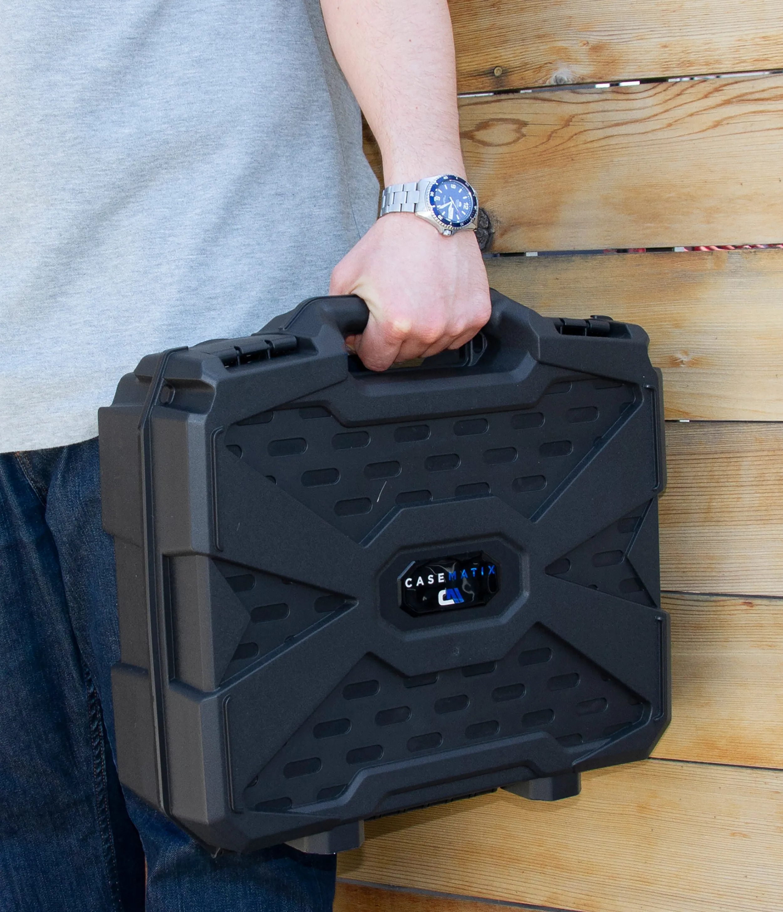 CASEMATIX 16" Hard Travel Case with Padlock Rings and Customizable Foam - Fits Accessories up to 14" x 10.75" x 4"