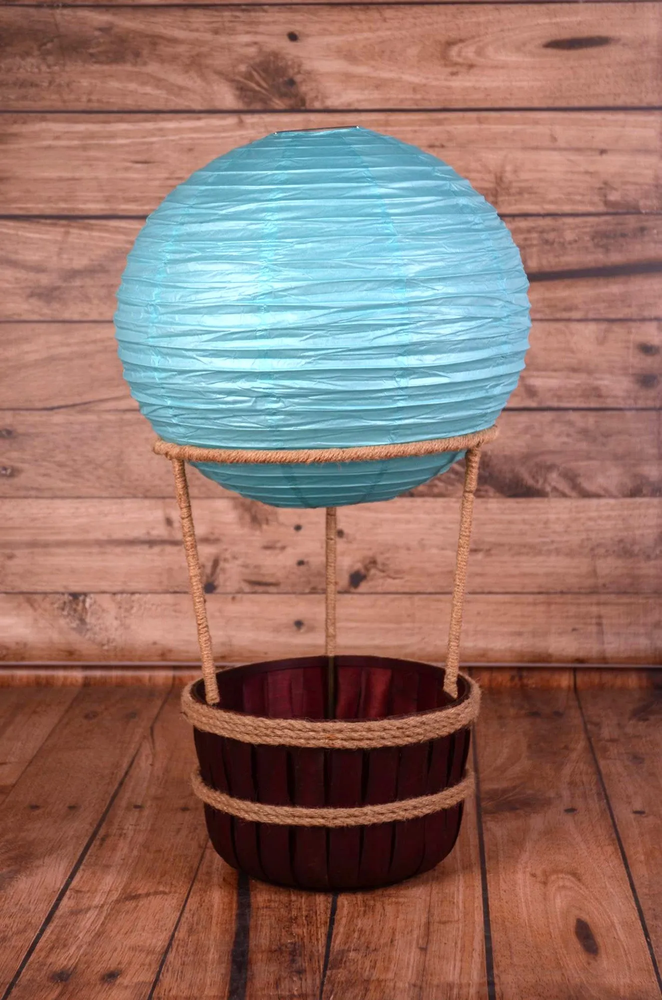 Hot Air Balloon Basket AND 6 Balloons - Brown Basket