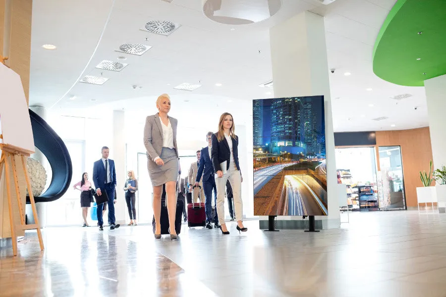 <html>SmartMount<sup>®</sup> Modular Video Wall Pedestal Mount 1x3 Configuration for 46" to 60" Displays</html>