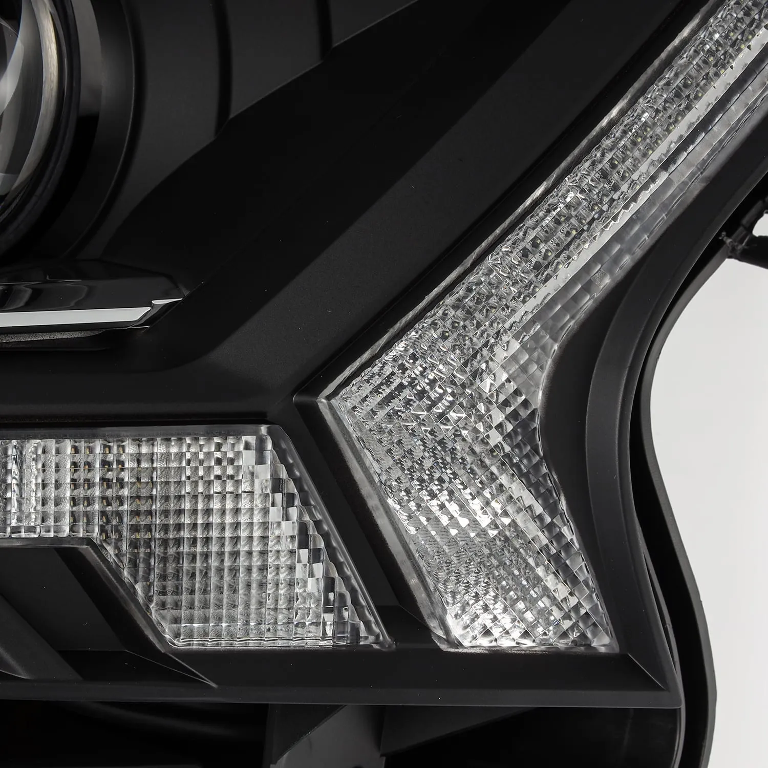 LUXX-Series LED Projector Headlights Fits 19-22 Ford Ranger