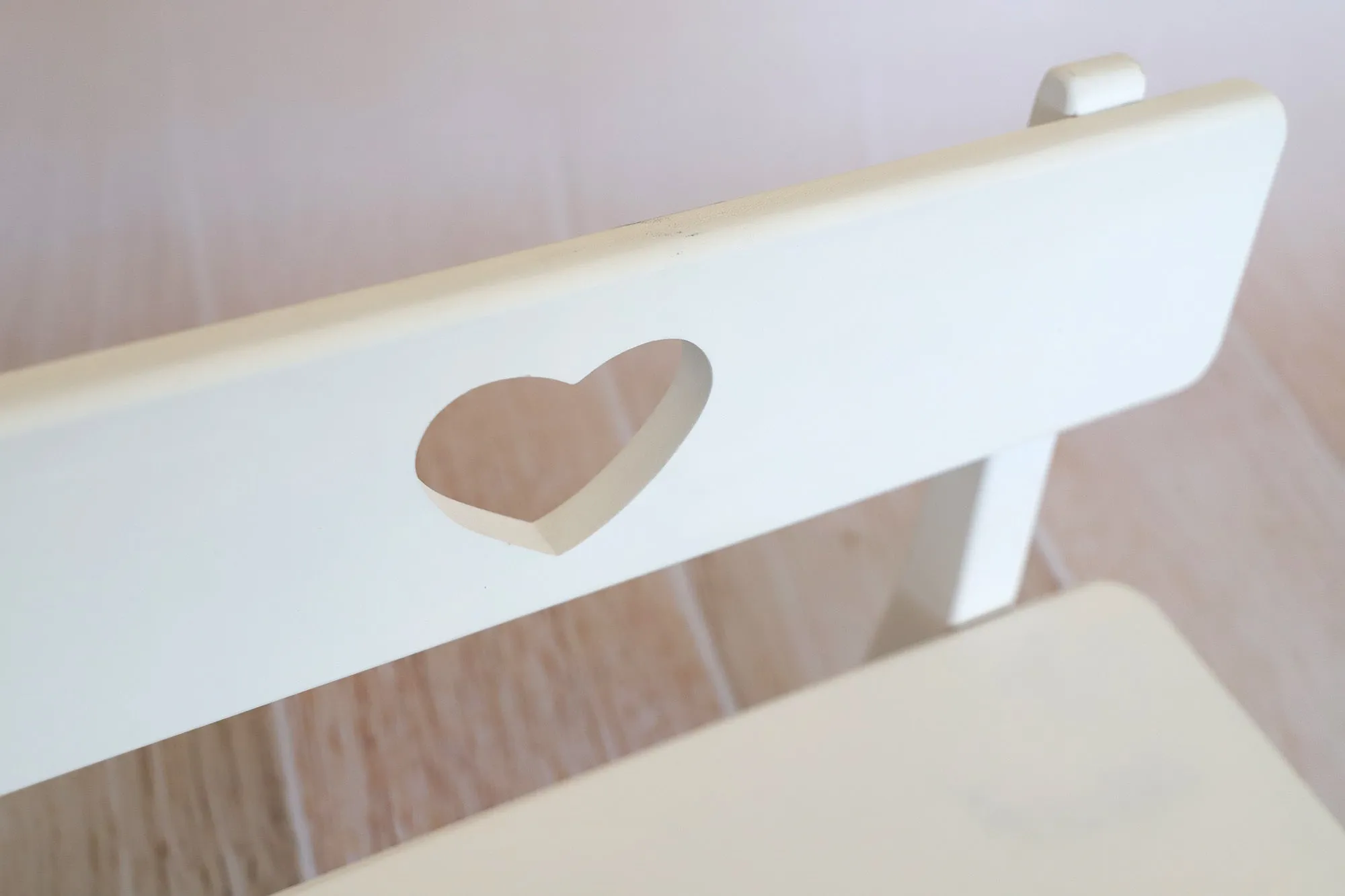 Park Bench - Heart Center - White