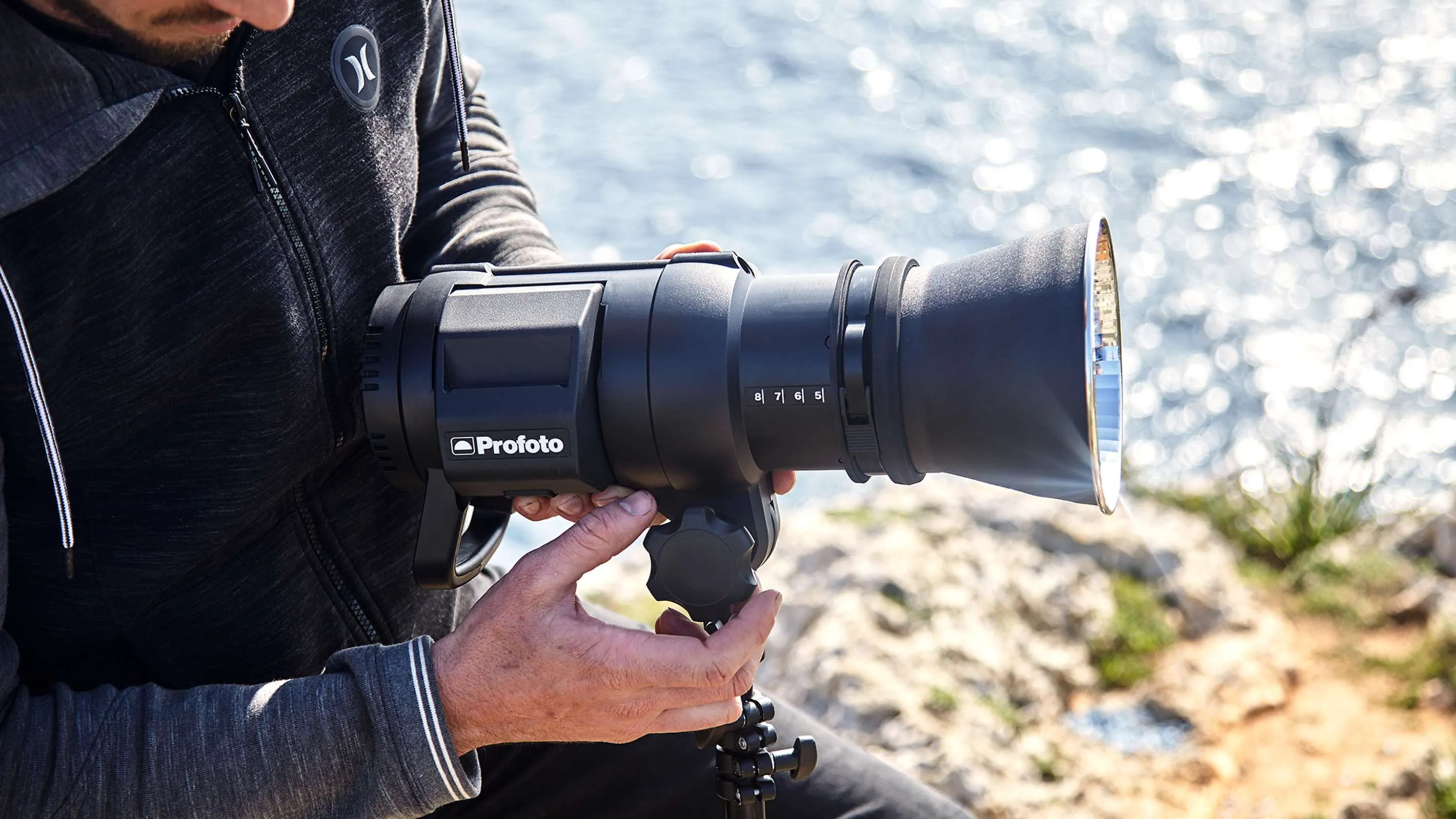 Profoto OCF High-Performance Zoom Reflector for Enhanced Photography Lighting