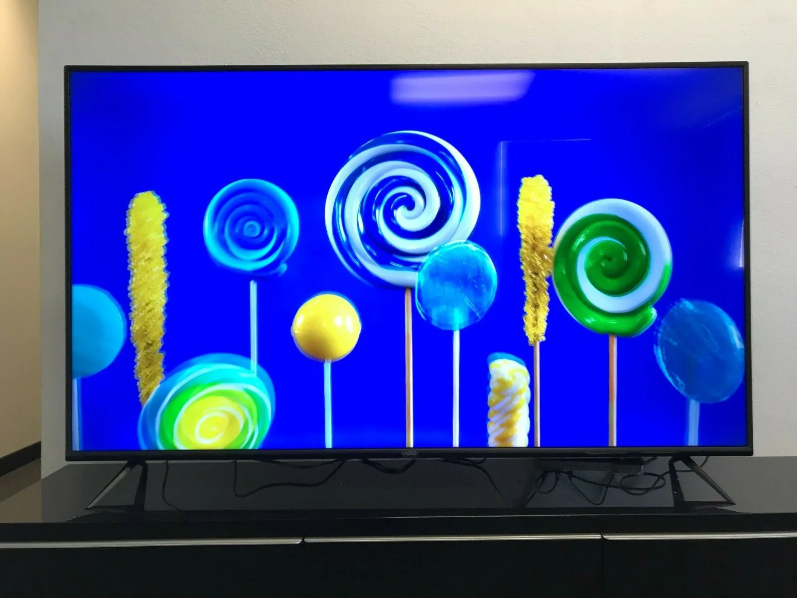 VIZIO V-Series® 65" Class 4K HDR Smart TV | V655-H19 | Open Box | Local pick-up in Los Angeles area CANNOT SHIP!